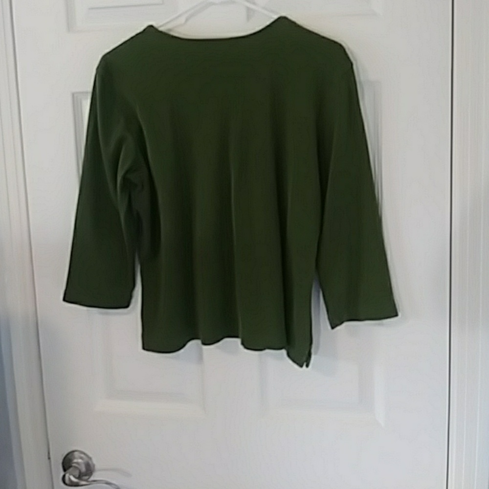 Top - Picture 3 of 3